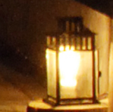 橋とランタンの写真